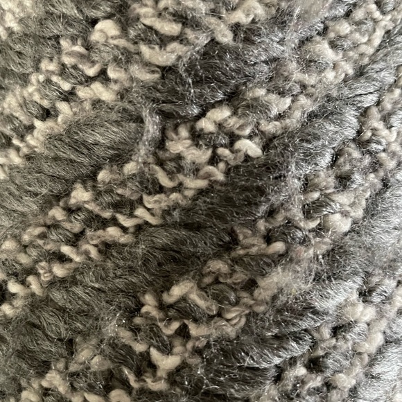 Long Knit Cardigan Sweater (Large) - Picture 4 of 6